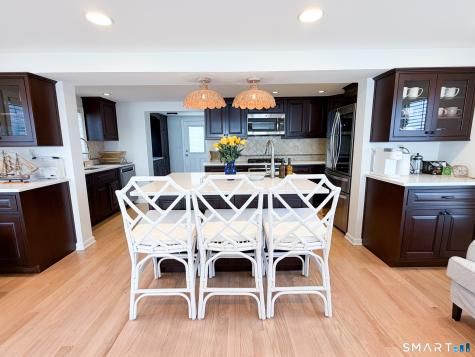 18 Field Court Milford CT 06460