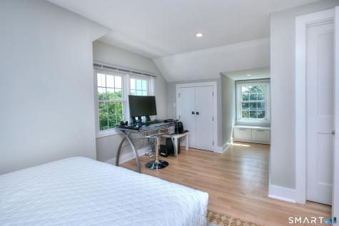537 Penfield Road Fairfield CT 06824