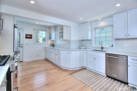537 Penfield Road Fairfield CT 06824