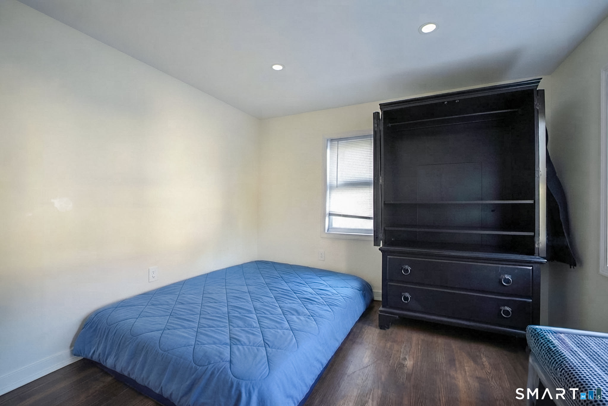 12 Smith Street Derby CT 06418