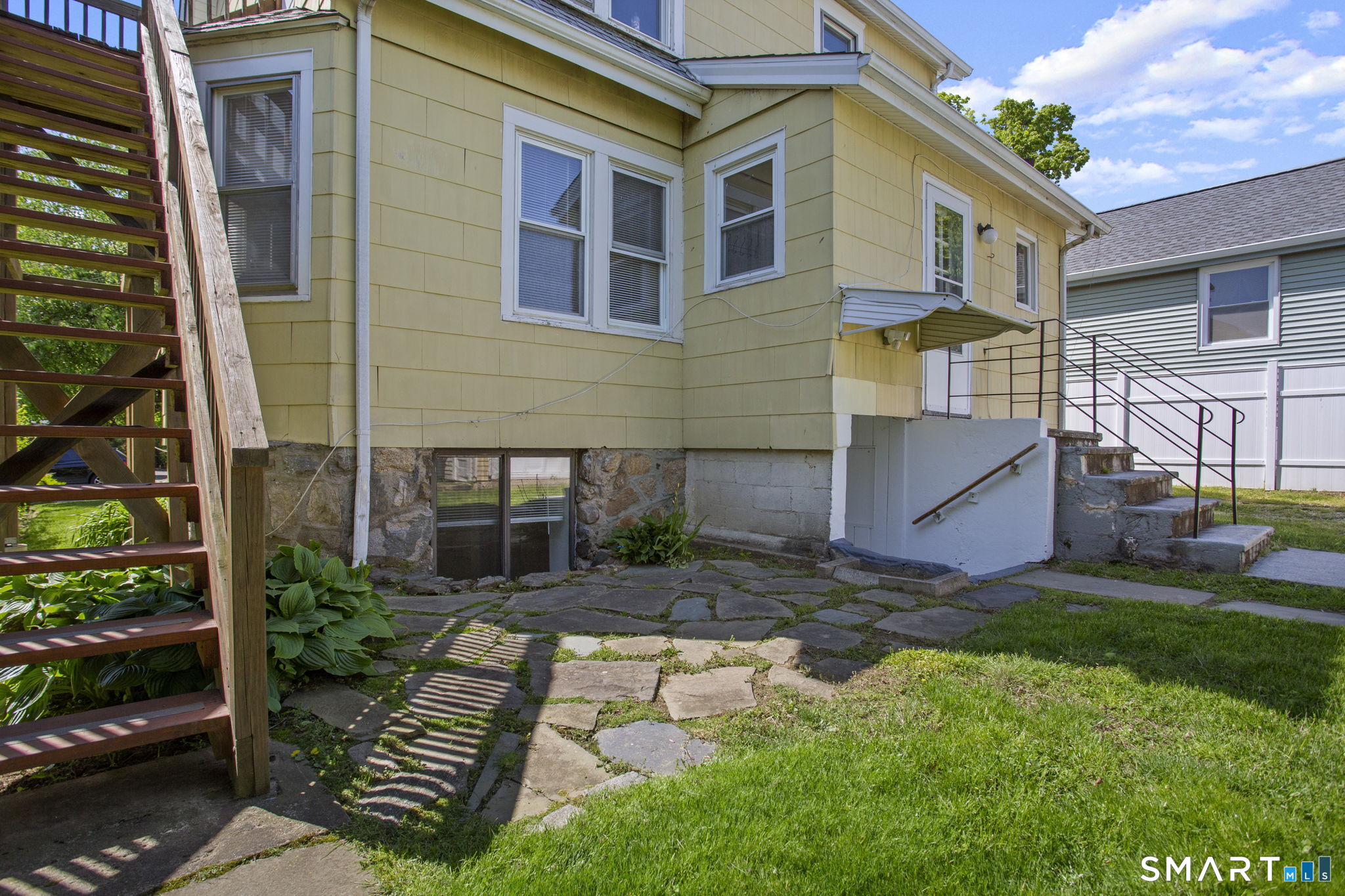 18 Claremont Street Stamford CT 06902