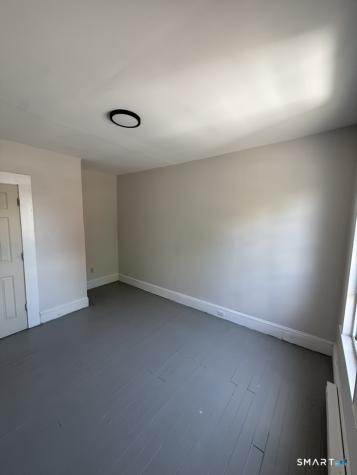 32 Main Street Simsbury CT 06081