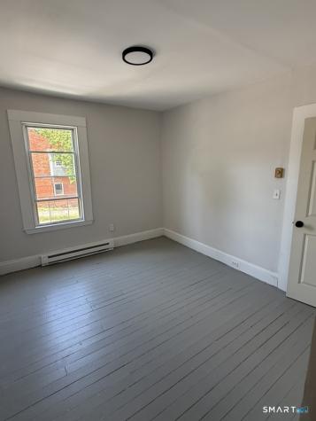 32 Main Street Simsbury CT 06081