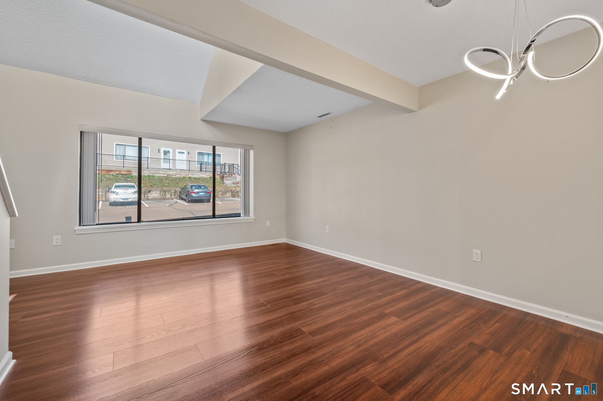 1690 Dixwell Avenue Hamden CT 06514