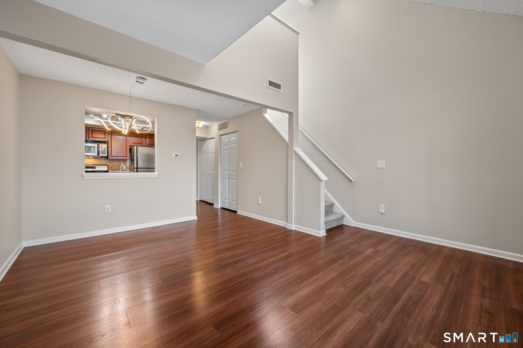 1690 Dixwell Avenue Hamden CT 06514