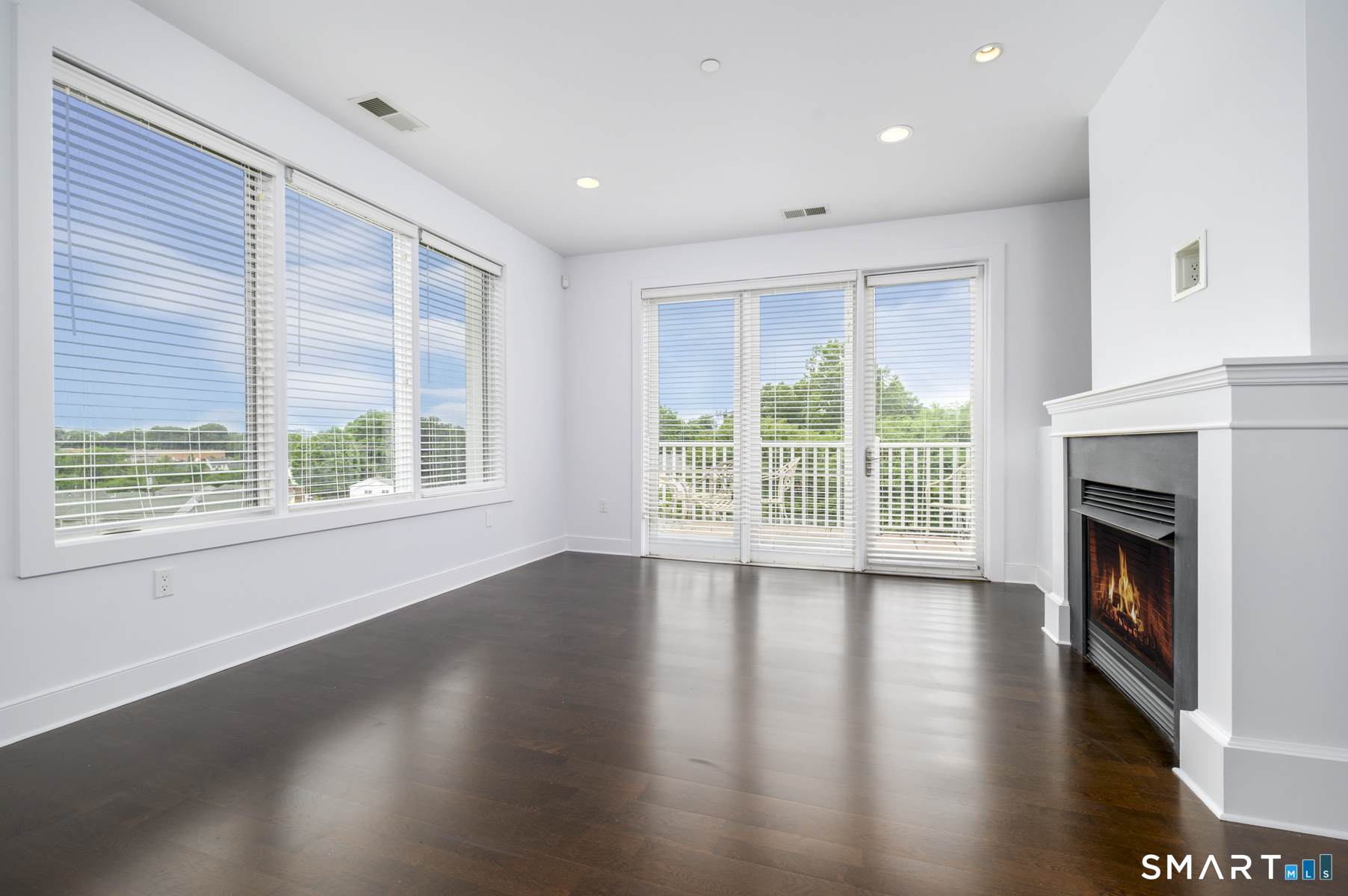 77 Havemeyer Lane Stamford CT 06902