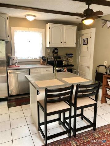 87 East Street Windsor CT 06095