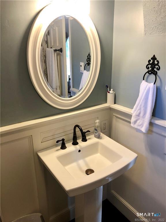 87 East Street Windsor CT 06095