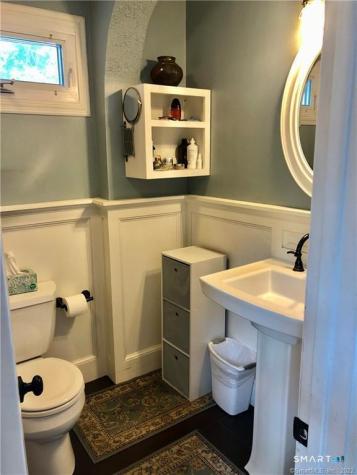 87 East Street Windsor CT 06095