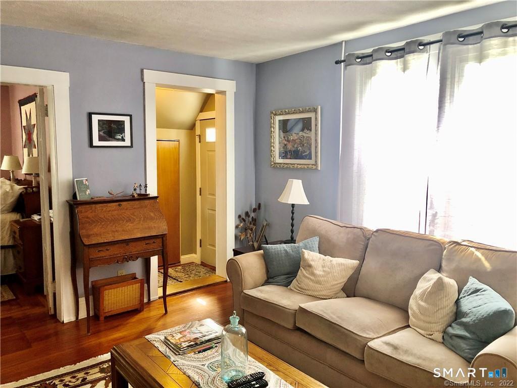 87 East Street Windsor CT 06095