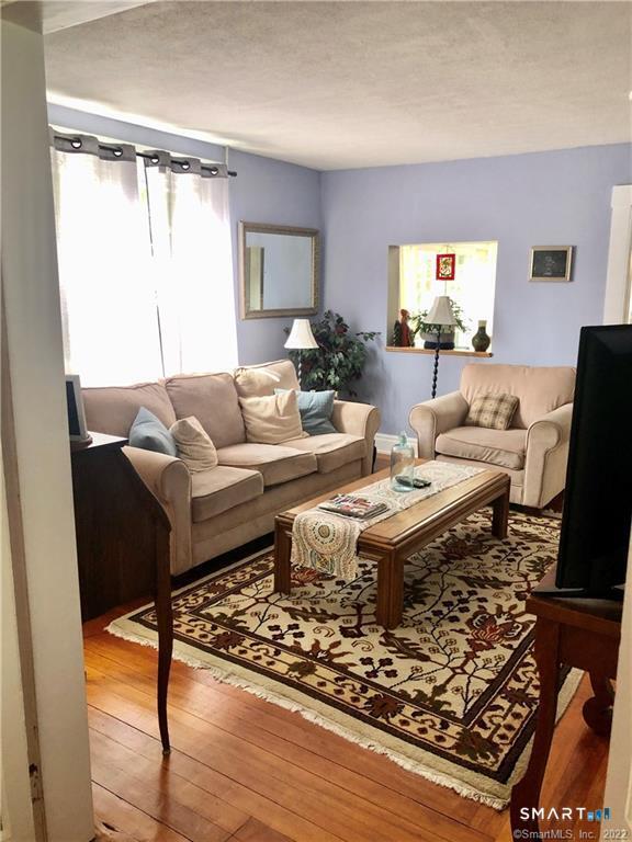 87 East Street Windsor CT 06095