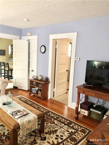 87 East Street Windsor CT 06095