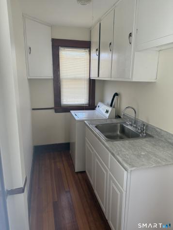 7 Gardners Lane Ansonia CT 06401