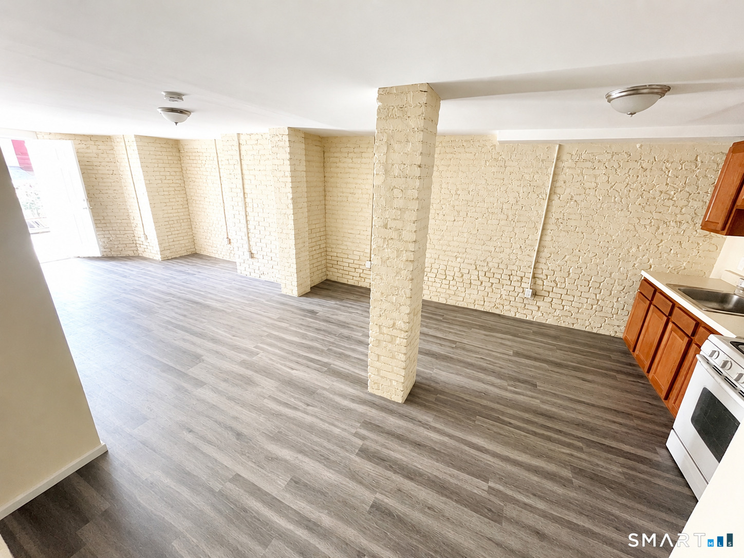 125 Hillside Avenue Waterbury CT 06710
