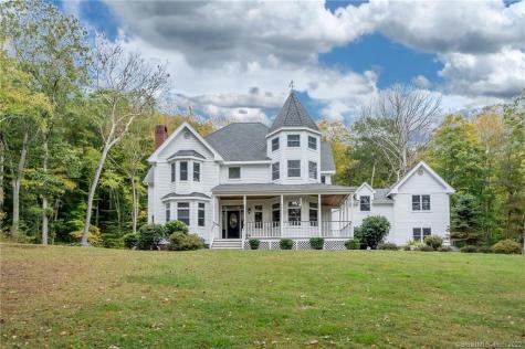 105 Honeysuckle Hill Lane Easton CT 06612