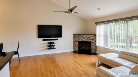 8 Hattie Lane Milford CT 06461
