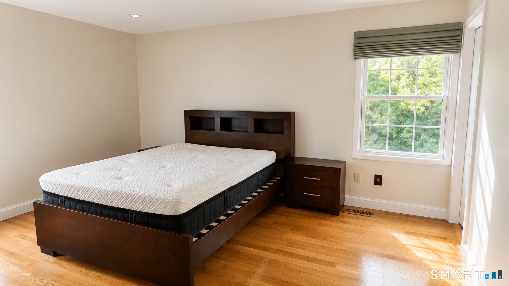 8 Hattie Lane Milford CT 06461