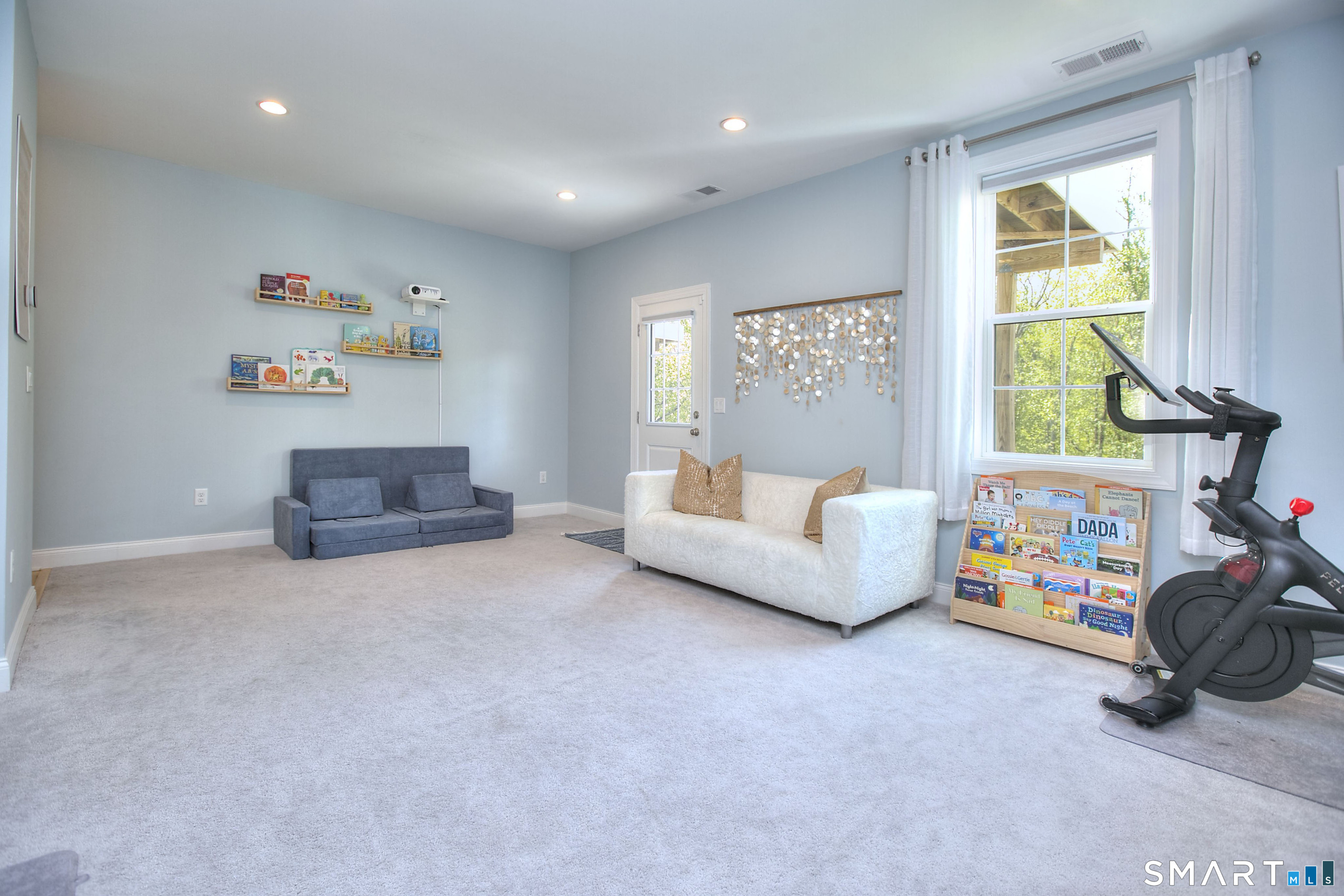 89 Brentwood Circle Danbury CT 06810