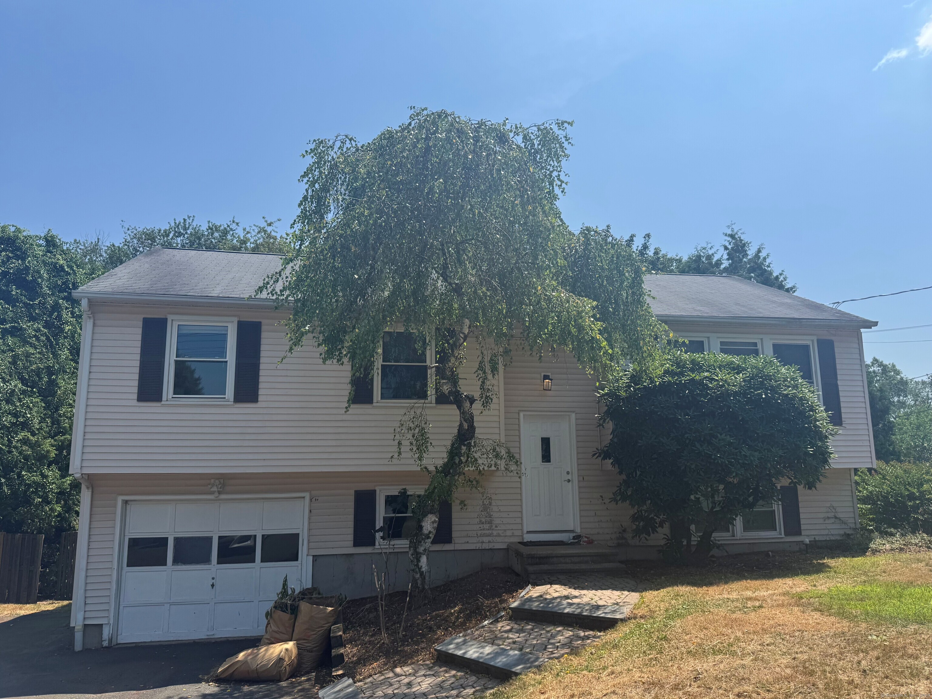 753 Evergreen Avenue Hamden CT 06518