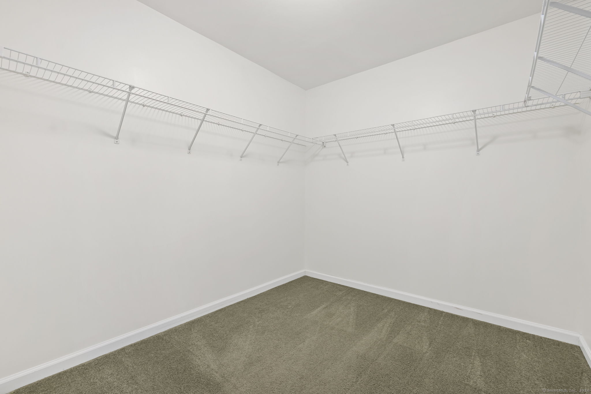 38 Brighton Park Way Bloomfield CT 06002
