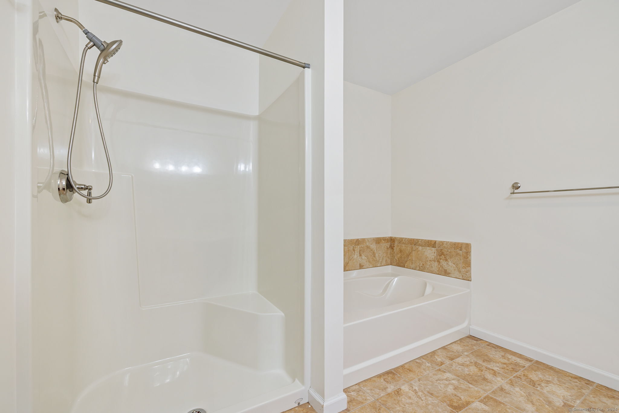 38 Brighton Park Way Bloomfield CT 06002