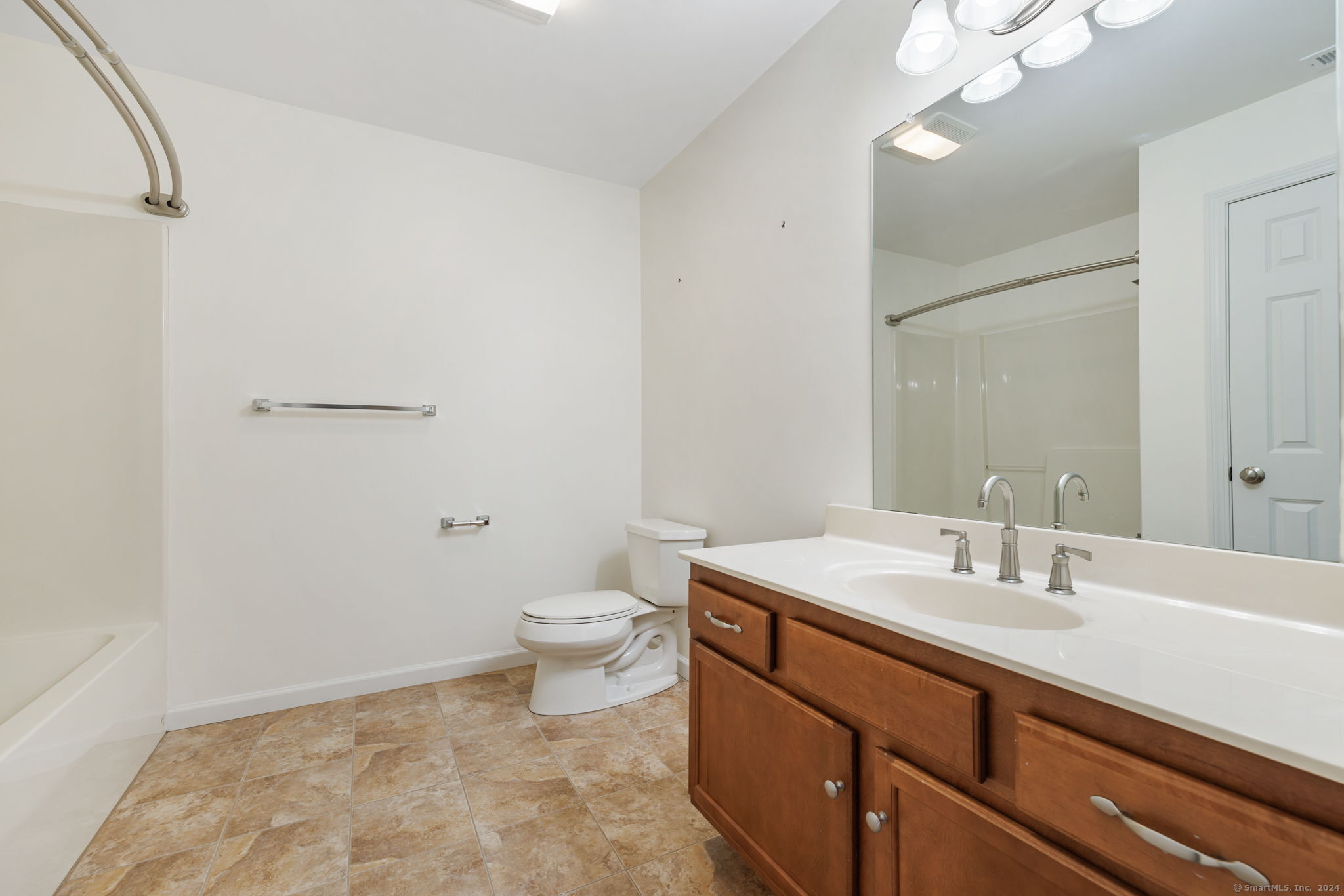 38 Brighton Park Way Bloomfield CT 06002