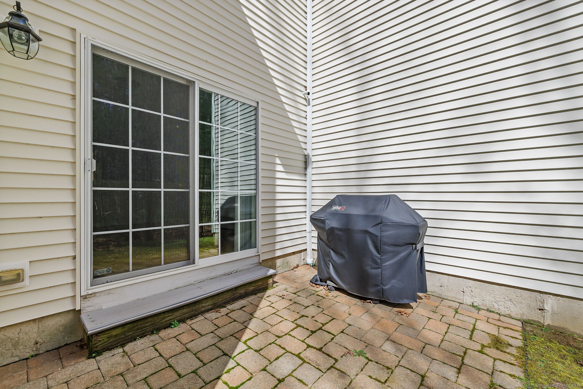 38 Brighton Park Way Bloomfield CT 06002