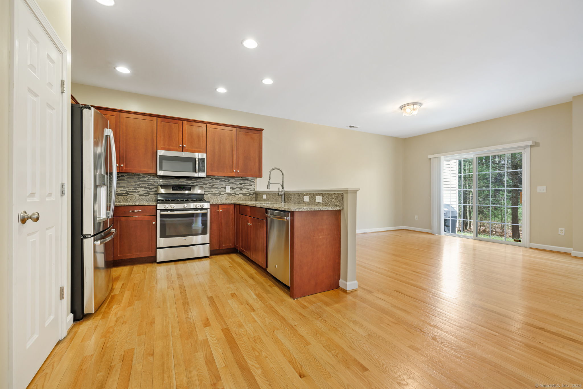 38 Brighton Park Way Bloomfield CT 06002