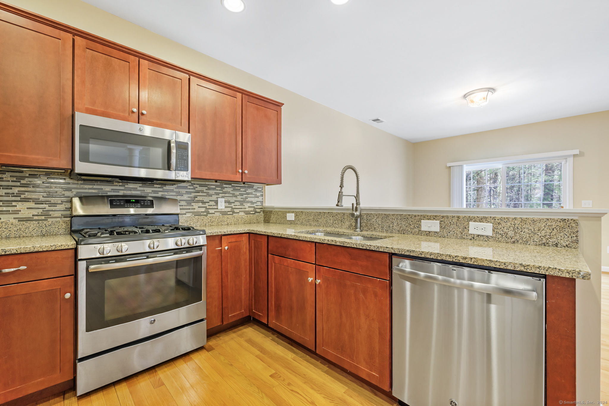 38 Brighton Park Way Bloomfield CT 06002