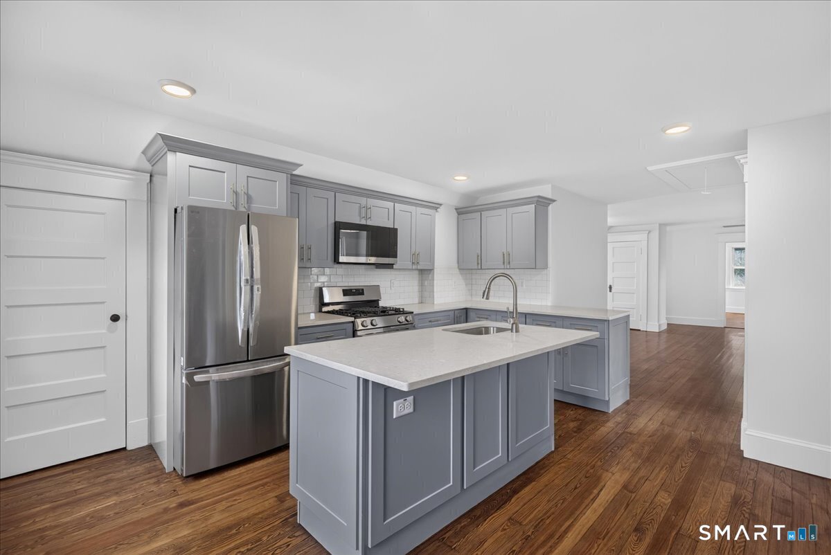 22 Pendleton Street New Haven CT 06511