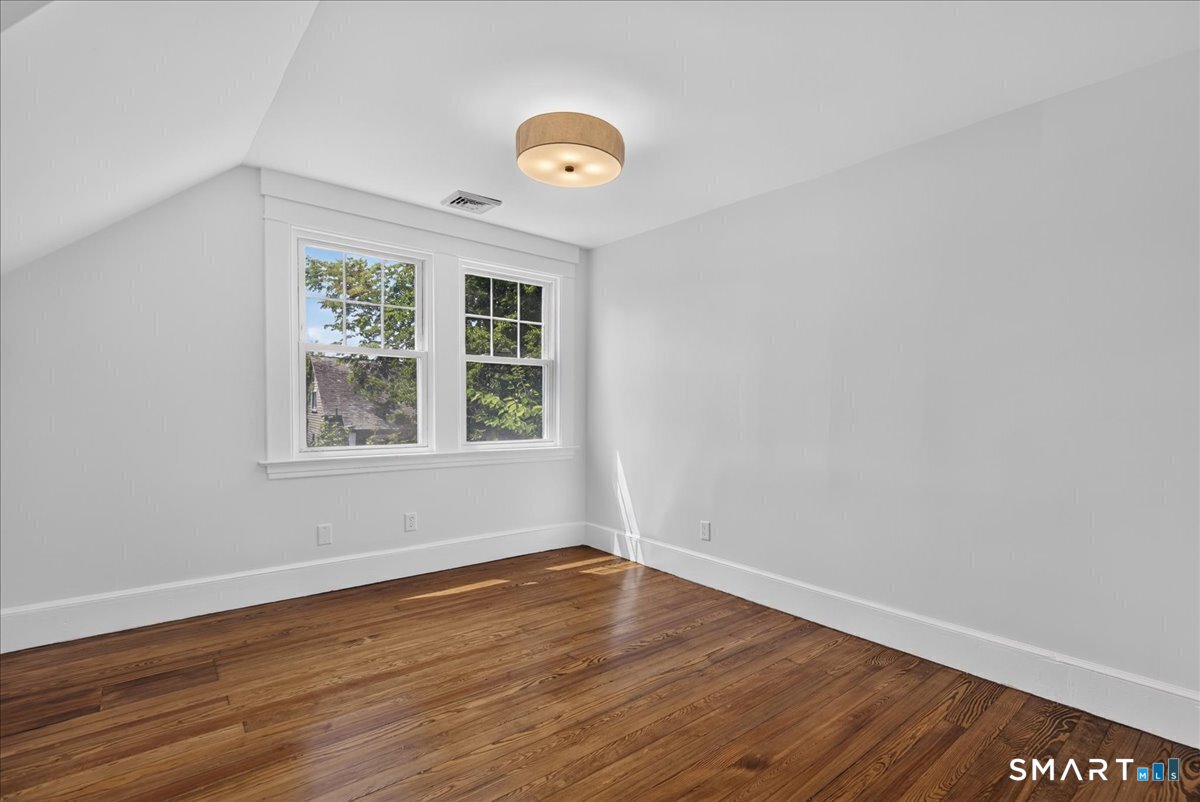 22 Pendleton Street New Haven CT 06511