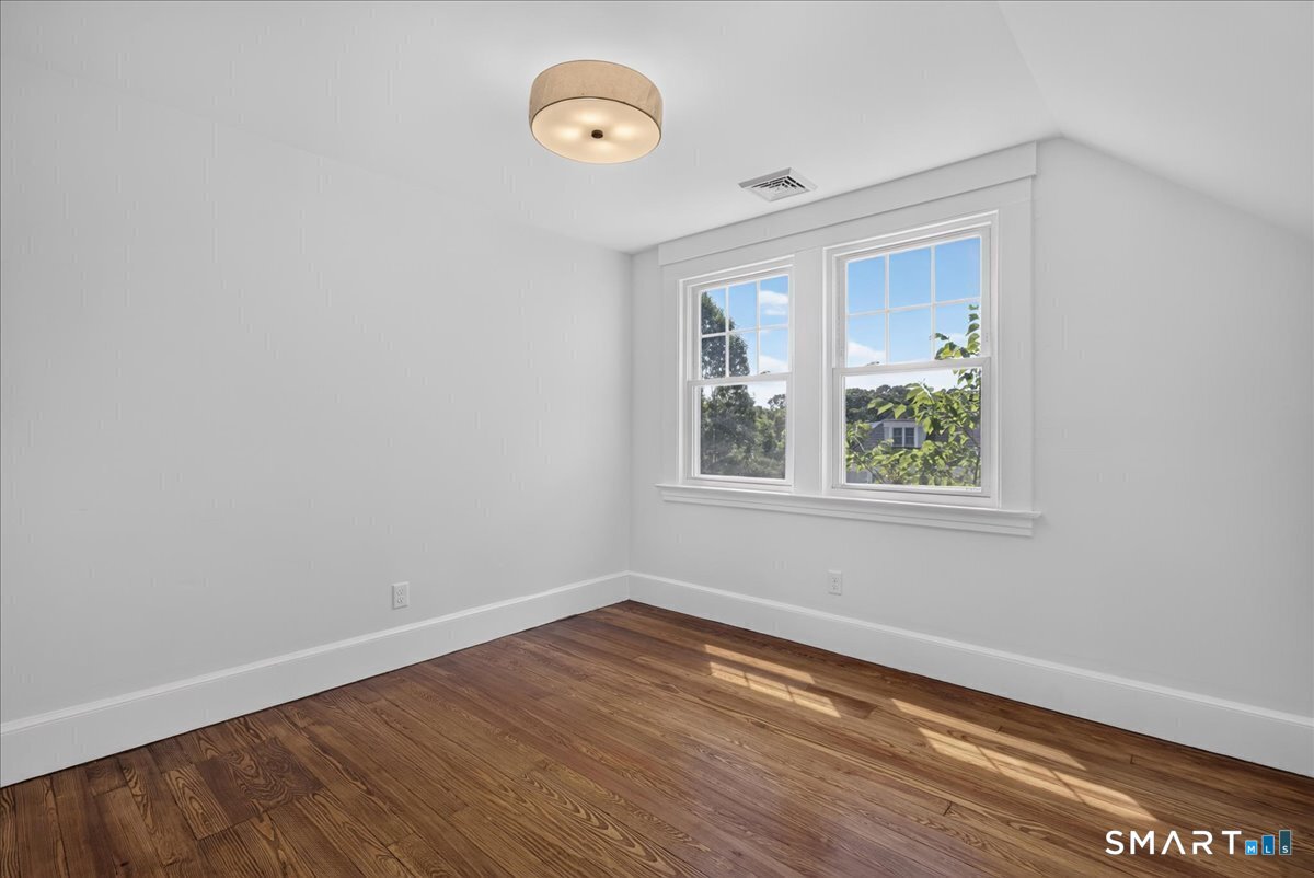 22 Pendleton Street New Haven CT 06511