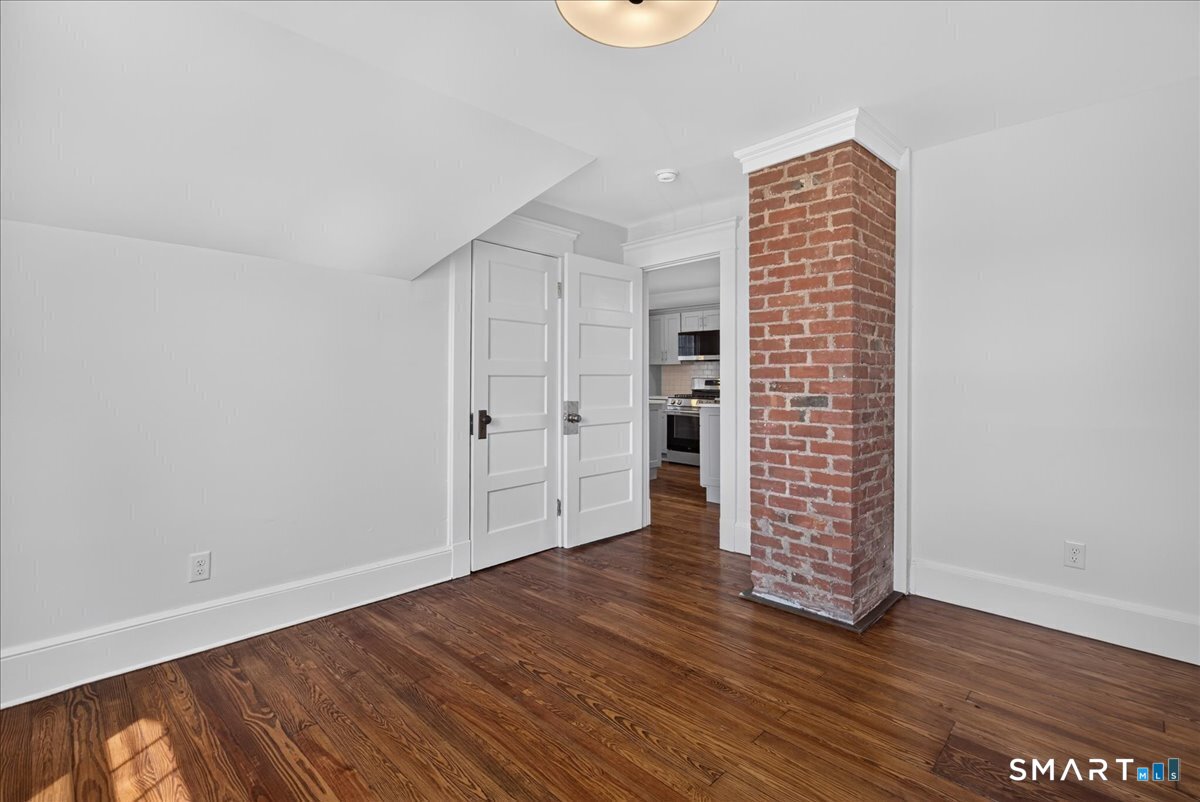 22 Pendleton Street New Haven CT 06511