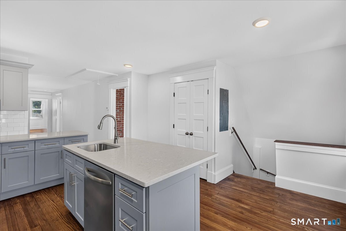 22 Pendleton Street New Haven CT 06511