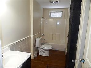 21 Treadway Avenue Norwich CT 06360