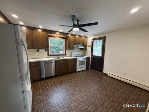 85 Burnham Street Berlin CT 06037