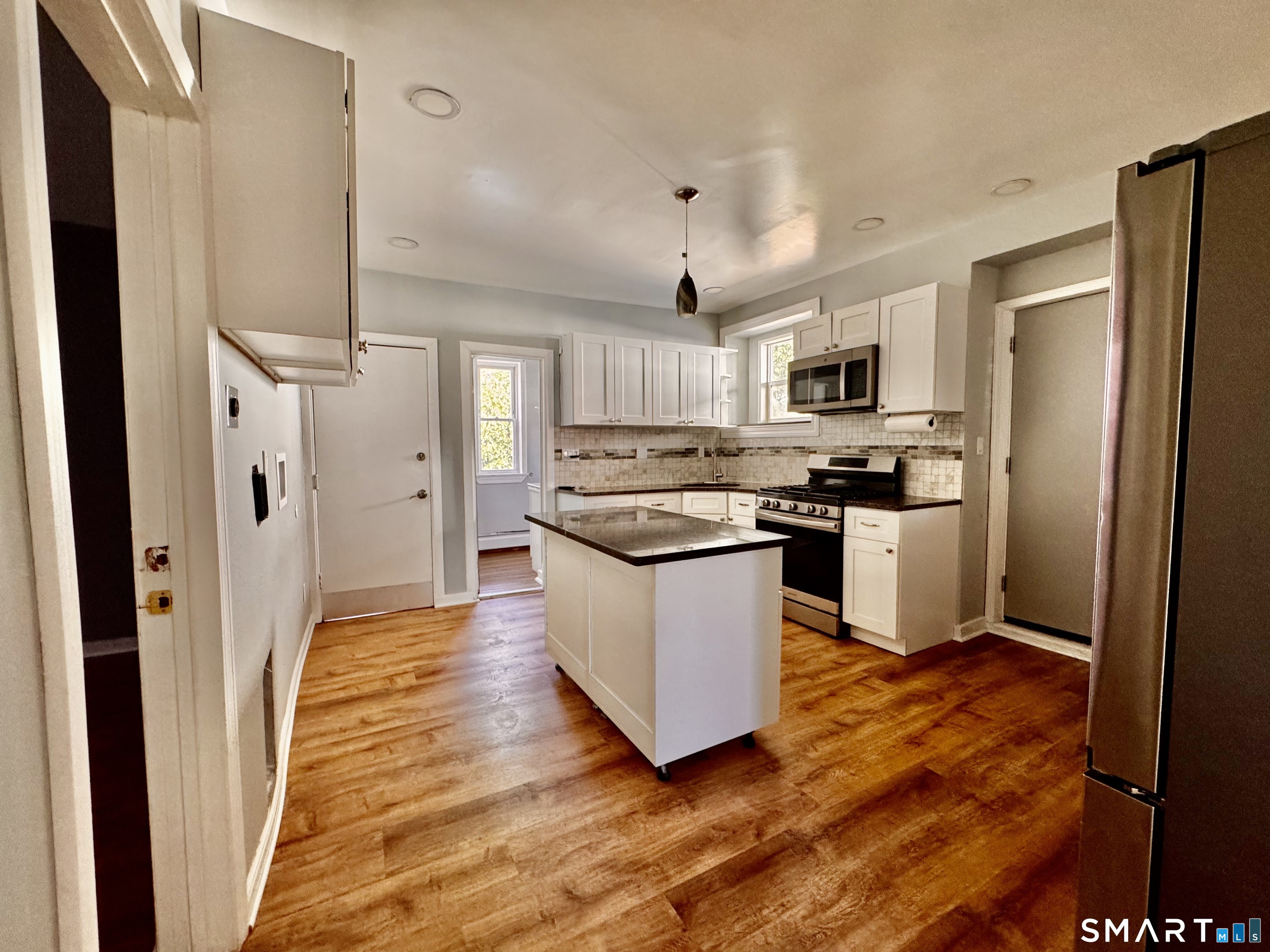 196 Russ Street Hartford CT 06106