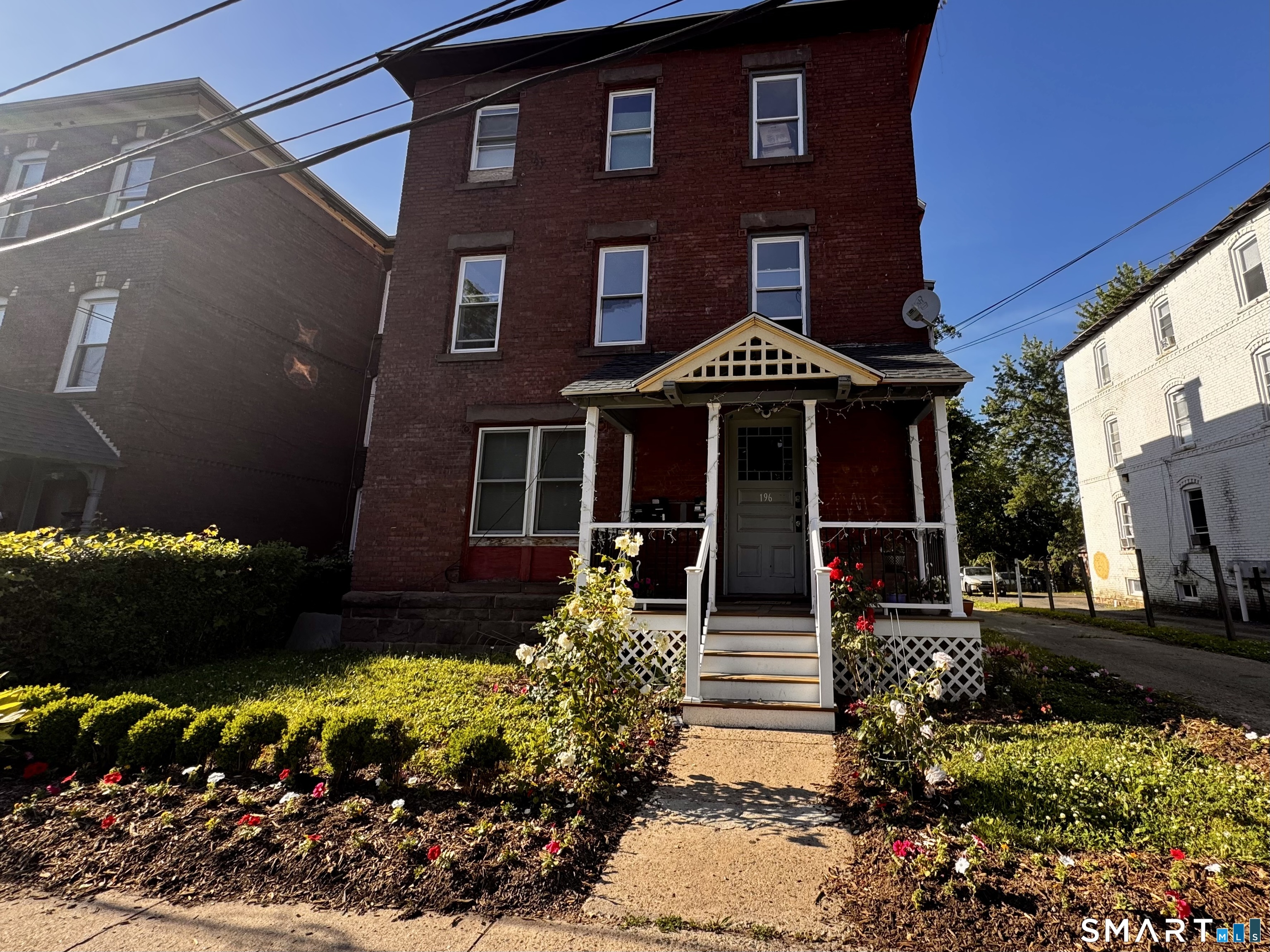 196 Russ Street Hartford CT 06106