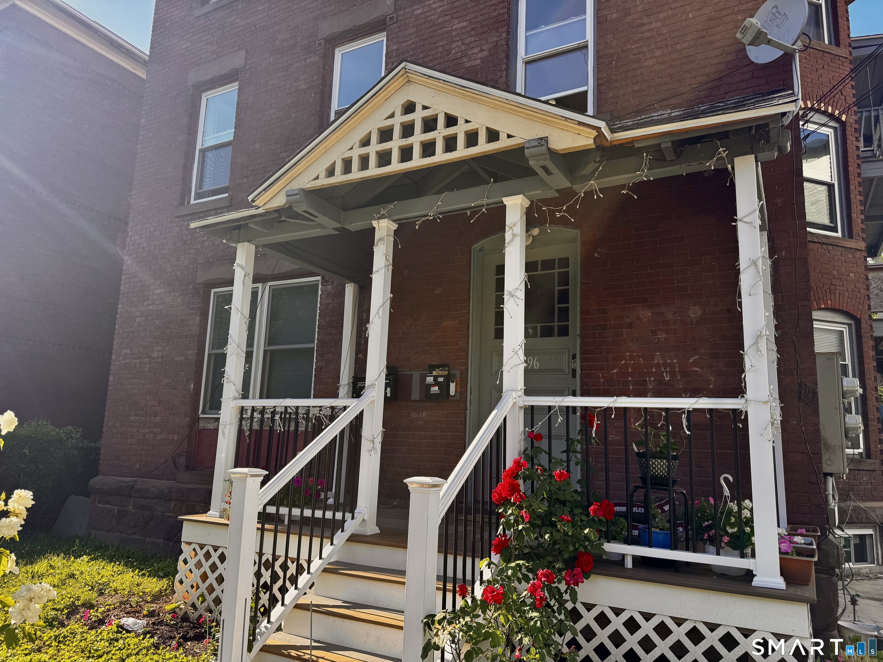 196 Russ Street Hartford CT 06106