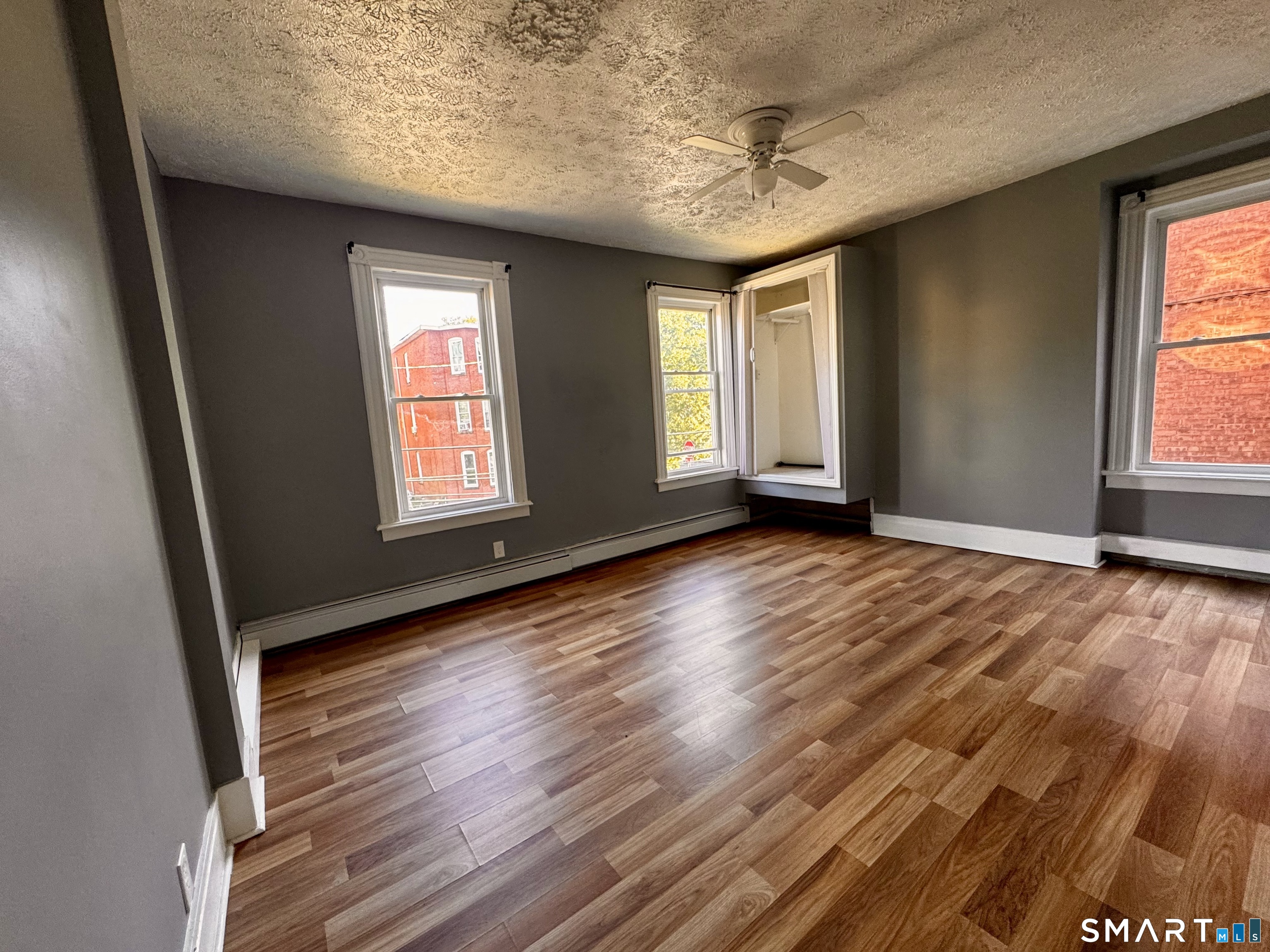 196 Russ Street Hartford CT 06106