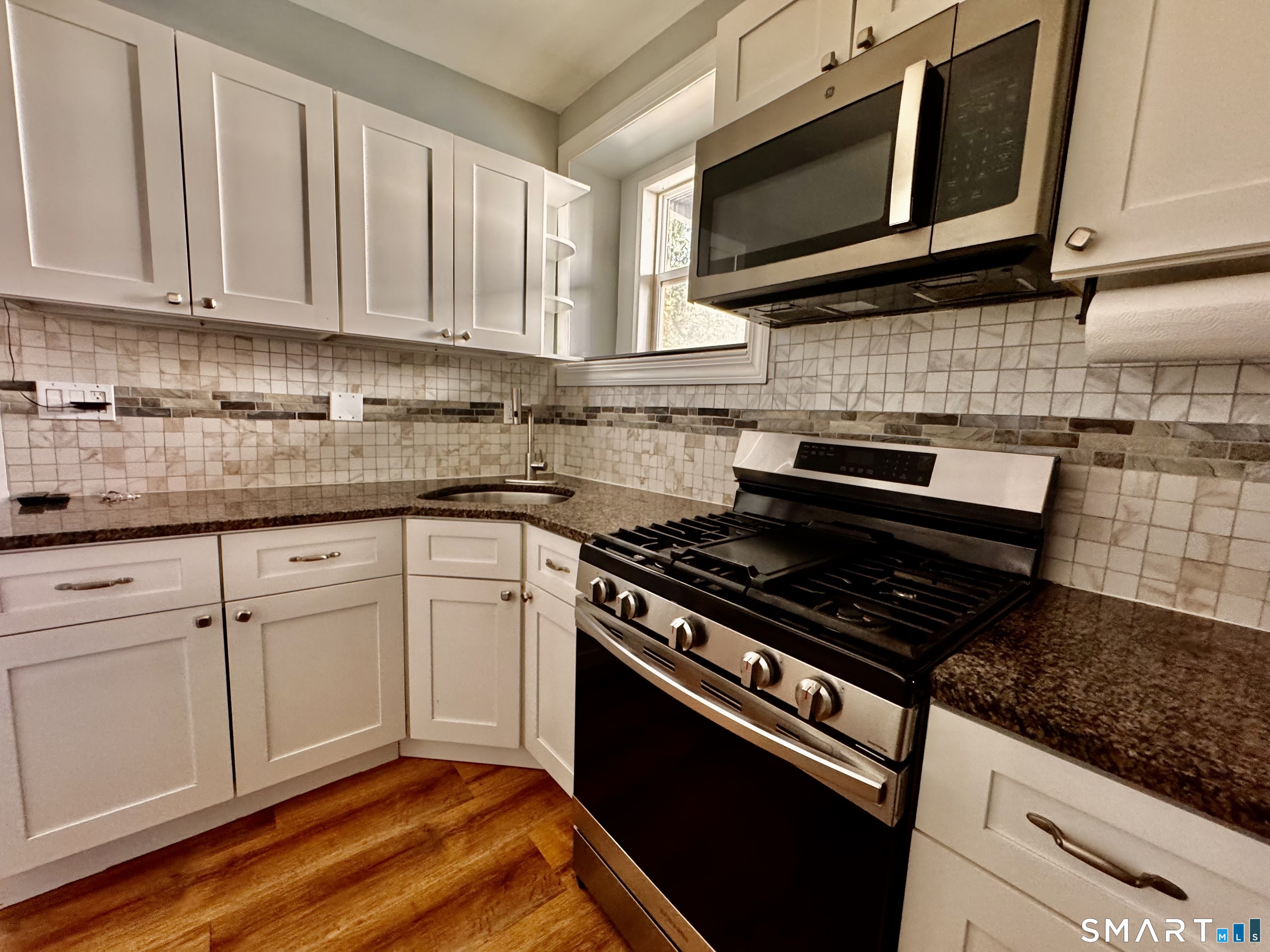 196 Russ Street Hartford CT 06106