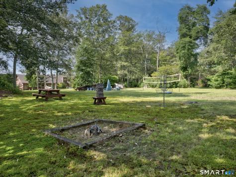 1 Island/chalet East Hampton CT 06424