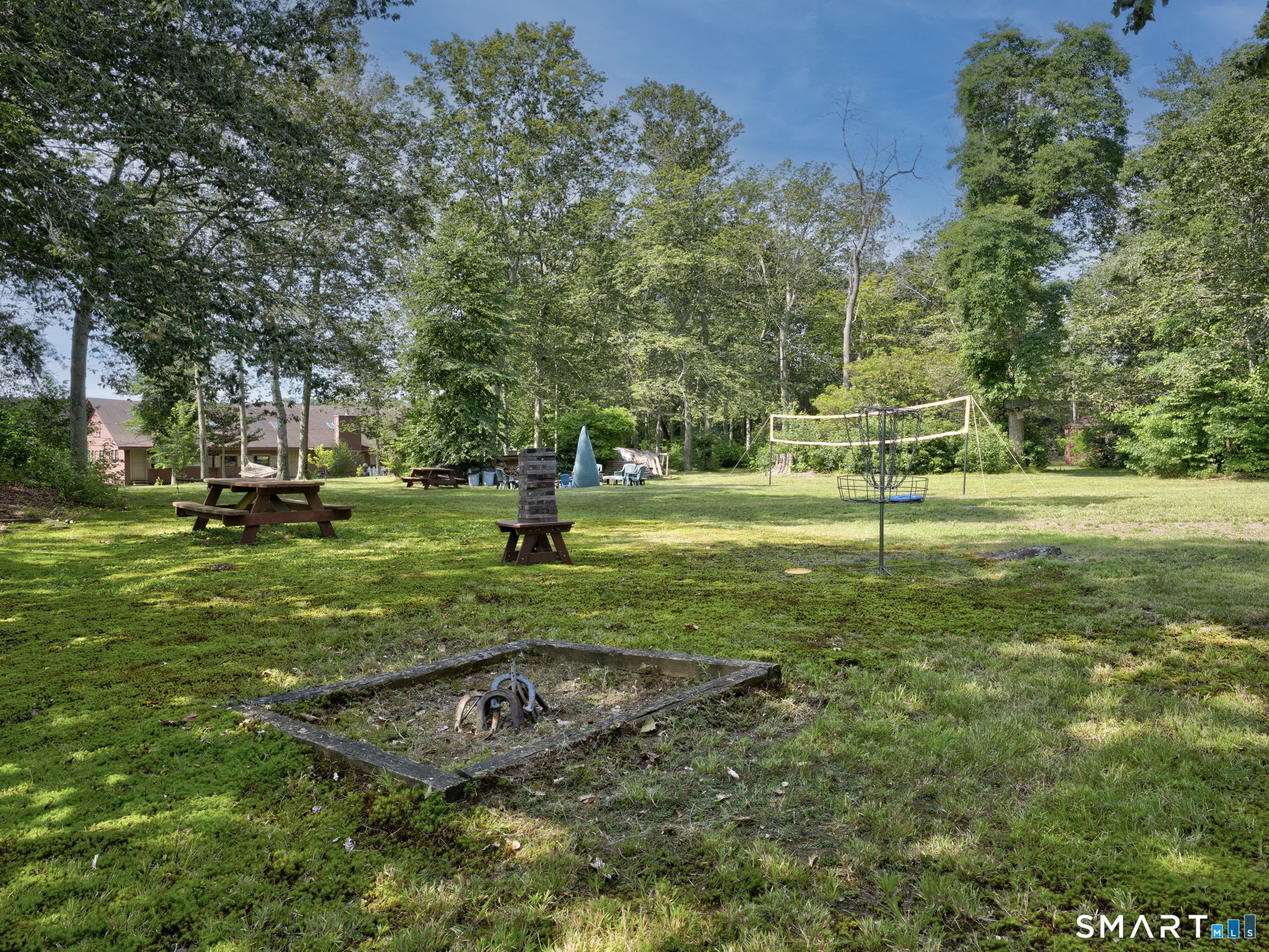 1 Island/chalet East Hampton CT 06424