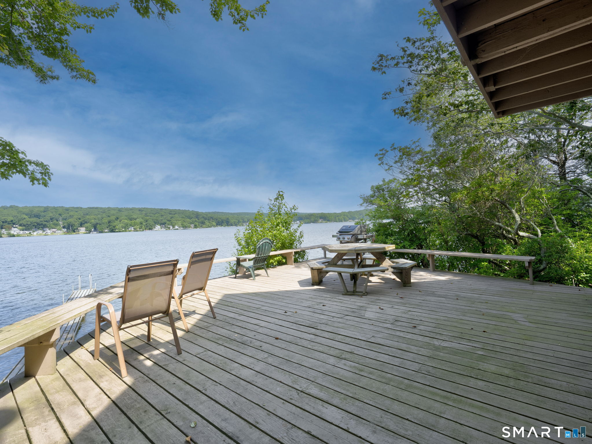 1 Island/chalet East Hampton CT 06424