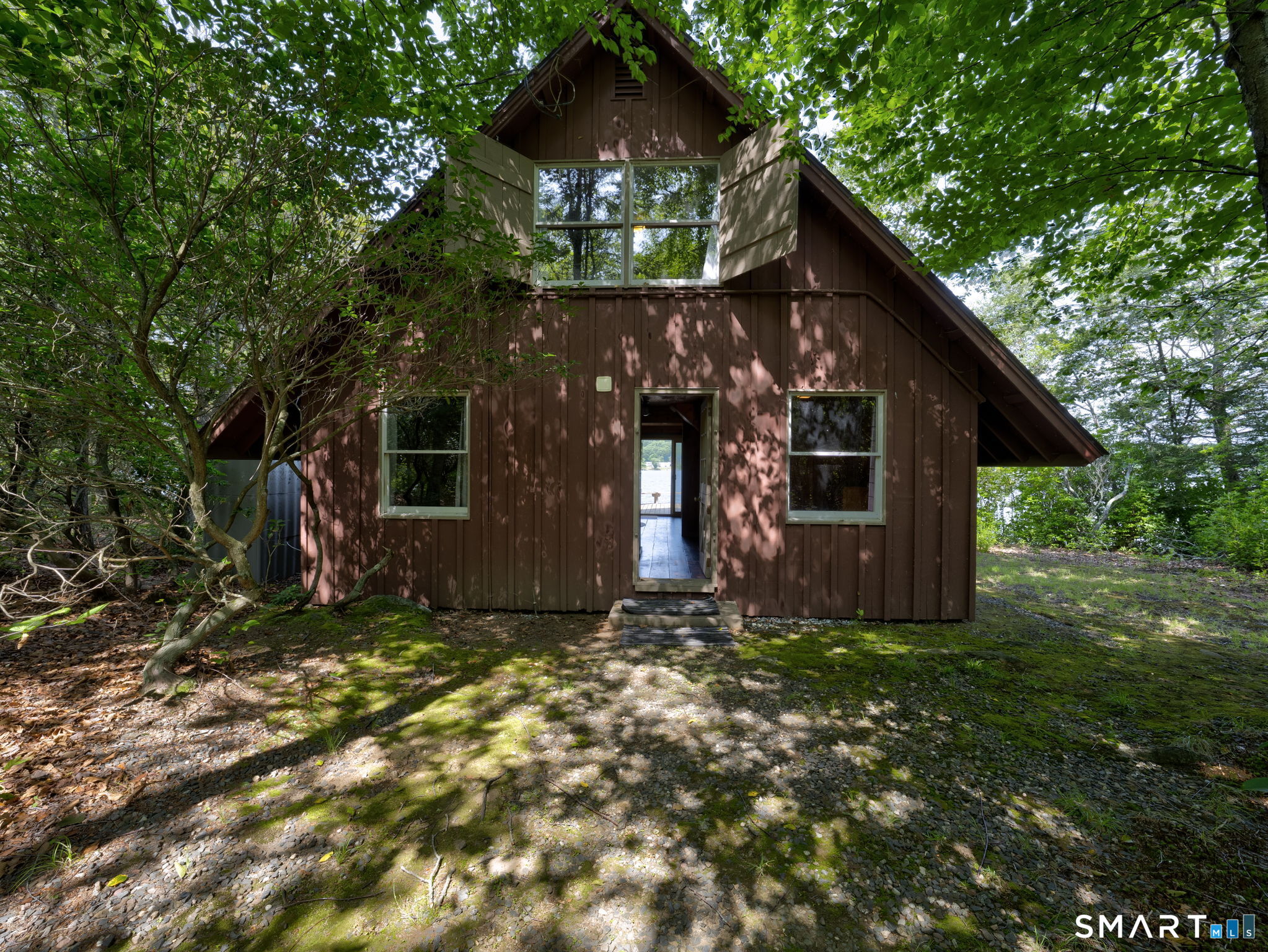 1 Island/chalet East Hampton CT 06424