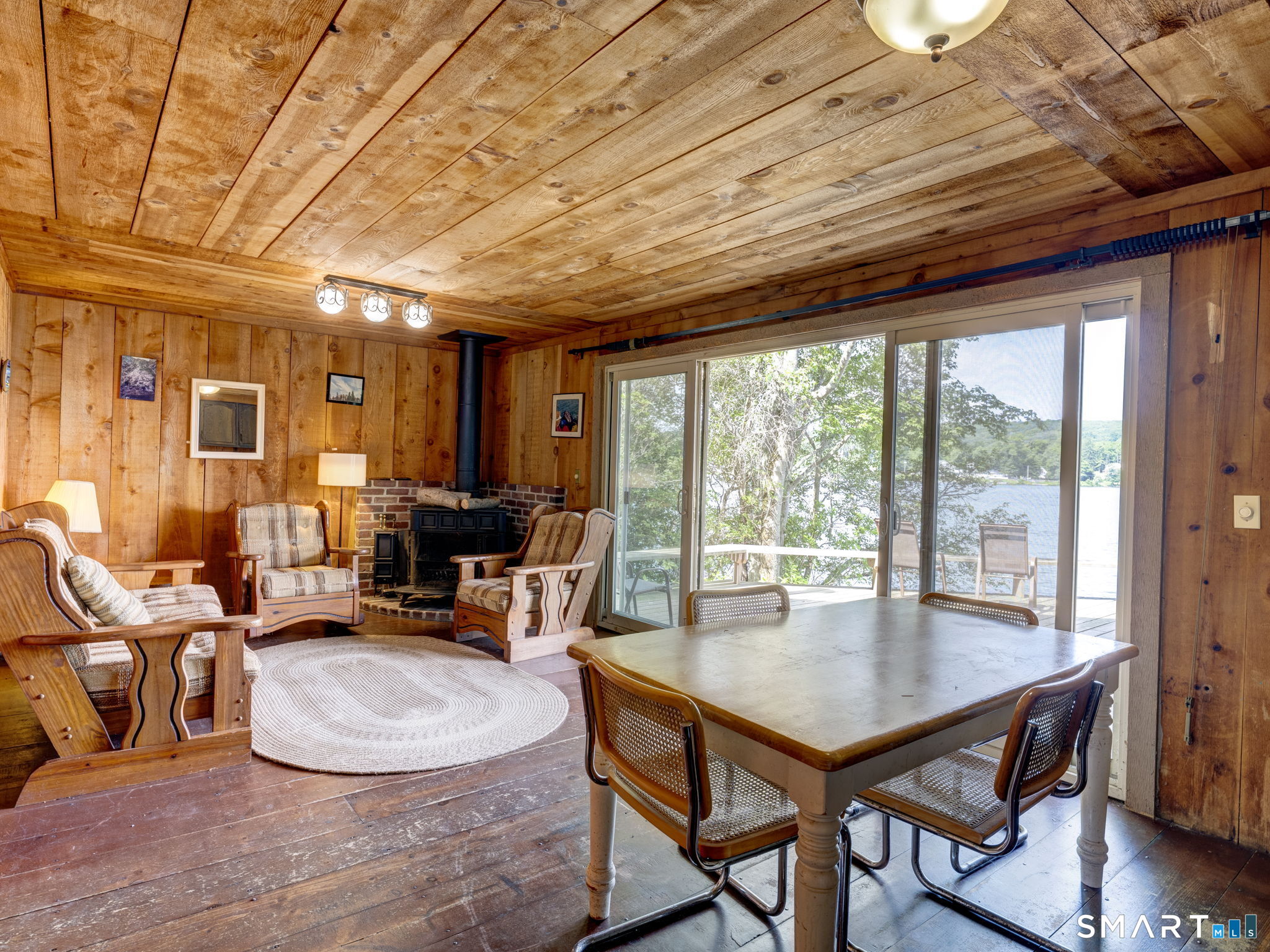 1 Island/chalet East Hampton CT 06424