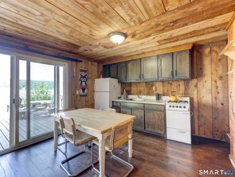 1 Island/chalet East Hampton CT 06424