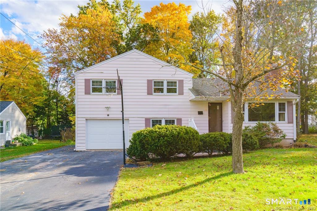33 Sky View Drive West Hartford CT 06117