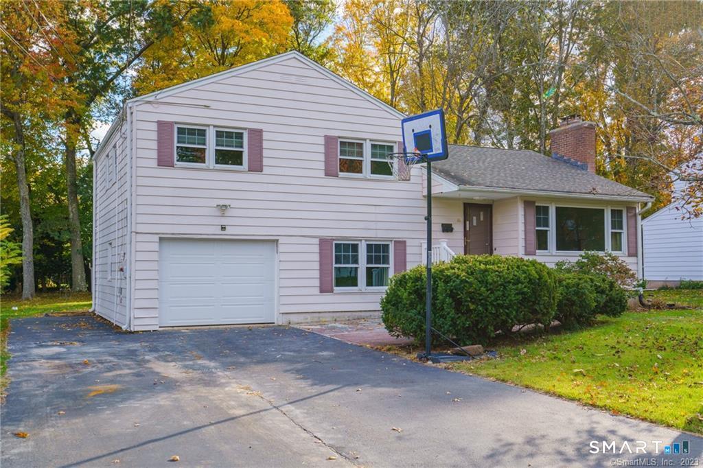 33 Sky View Drive West Hartford CT 06117