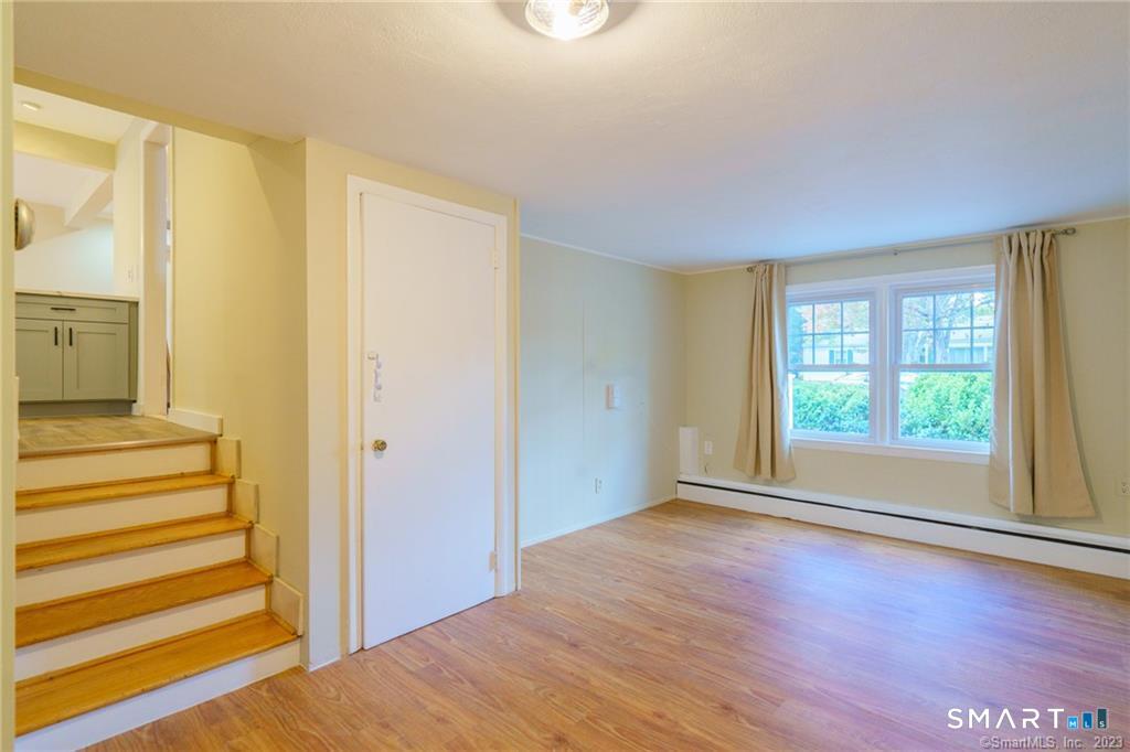 33 Sky View Drive West Hartford CT 06117